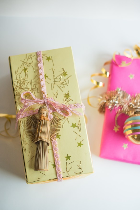 Gift-Wrapping with Goodwill // high plains thrifter