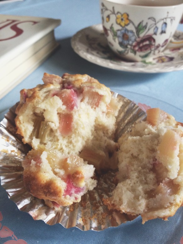 high plains thrifter // vintage bisquick rhubarbette recipe